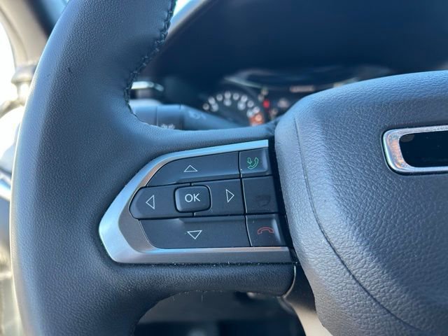 Used 2023 Jeep Compass Limited image 13