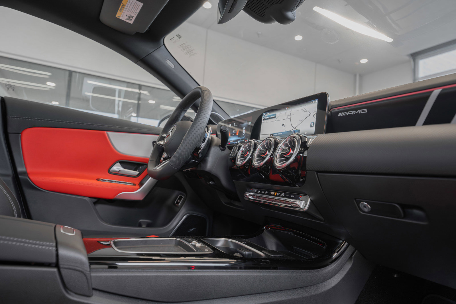 New 2025 Mercedes-Benz CLA 45 AMG 4MATIC image 18