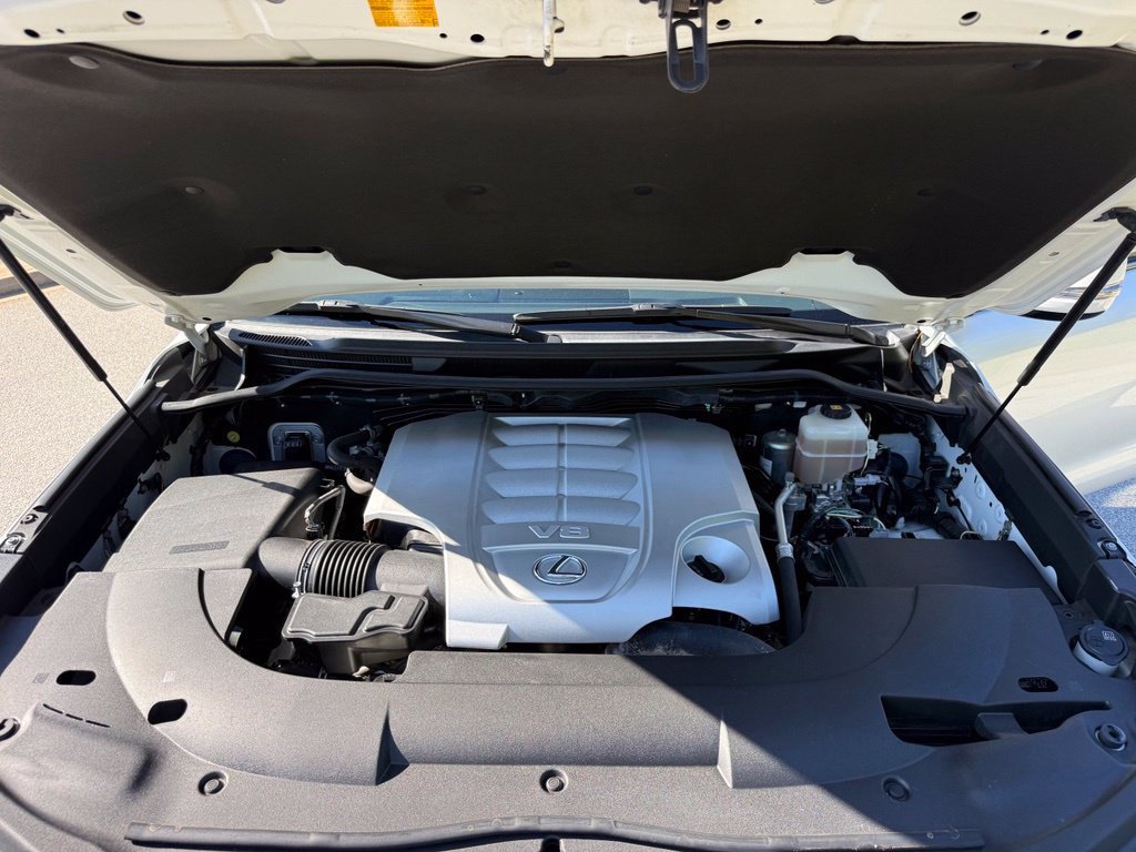 Certified 2020 Lexus LX 570 4WD w/ Luxury Package image 19