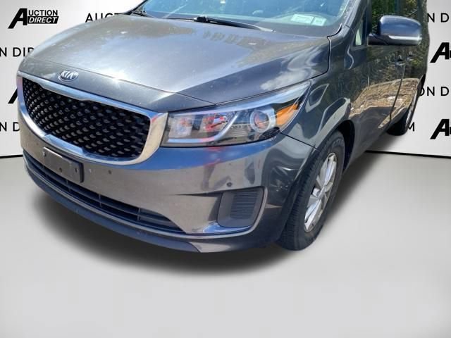Used 2017 Kia Sedona LX w/ LX Essentials Premium Package image 6