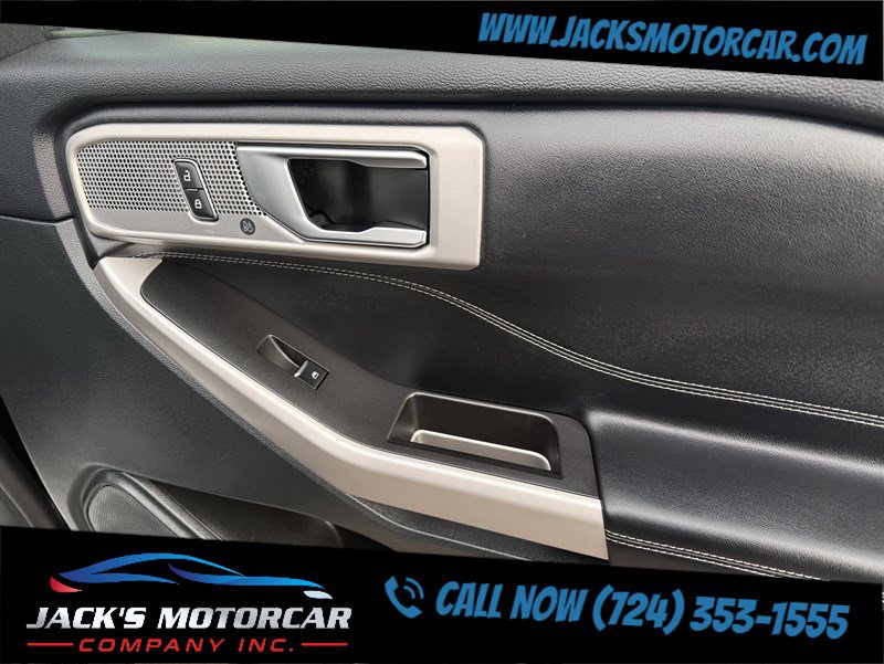 Used 2024 Ford Explorer Limited image 30
