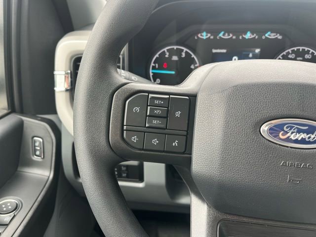 New 2026 Ford F250 XL w/ F-250 >10K GVWR Package image 9
