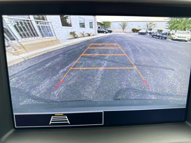 Used 2023 GMC Acadia SLE w/ Driver Convenience Package image 20