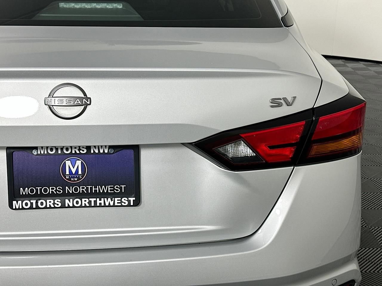 Used 2024 Nissan Altima 2.5 SV FWD image 21