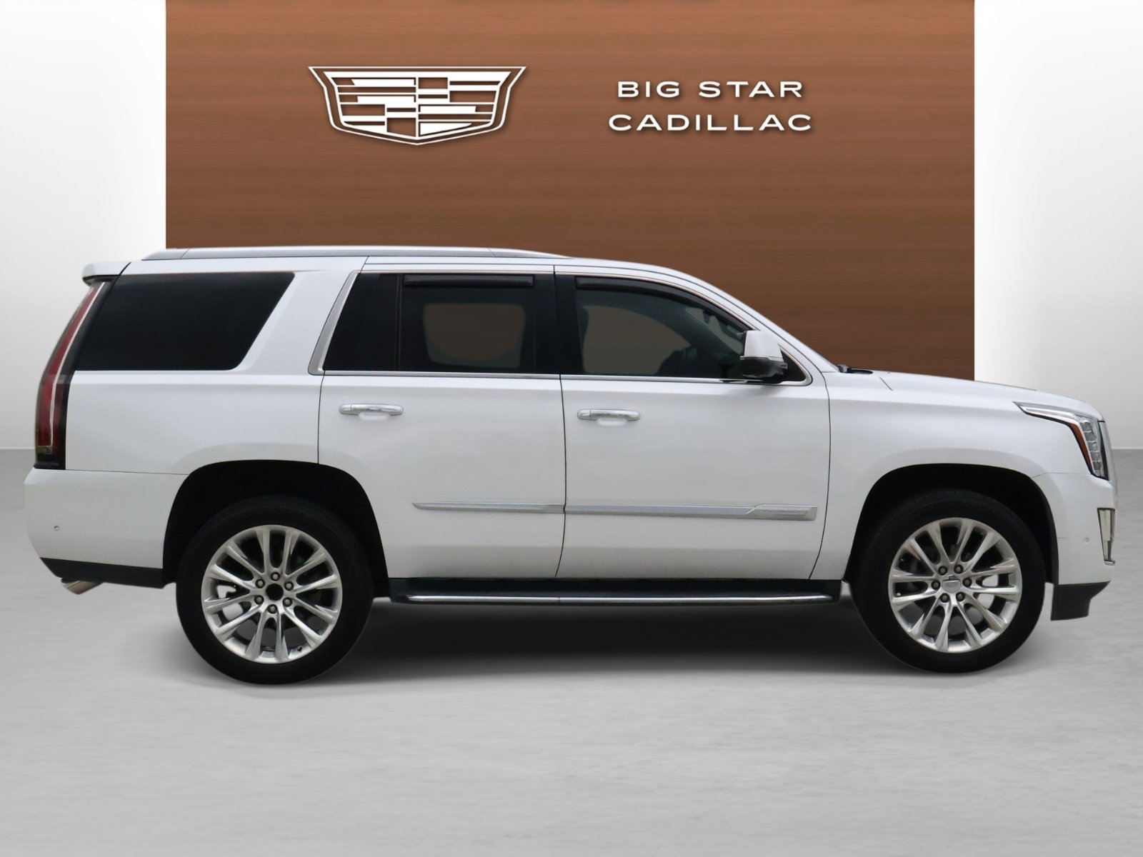 Used 2019 Cadillac Escalade Luxury RWD image 6
