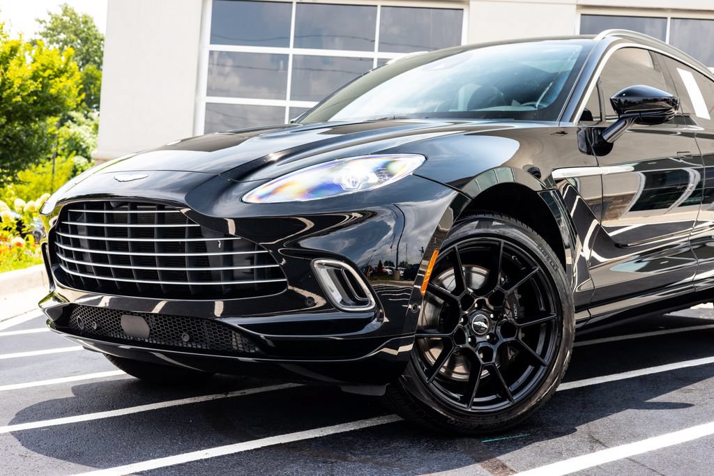 Used 2021 Aston Martin DBX AWD/4WD image 3