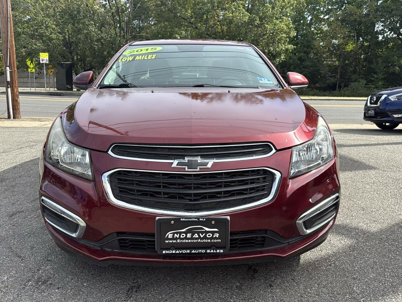 Used 2015 Chevrolet Cruze LT FWD image 2