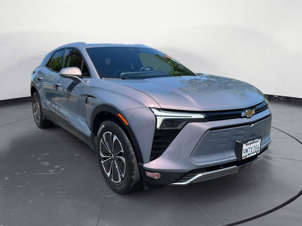 Used 2024 Chevrolet Blazer EV LT AWD/4WD image 2