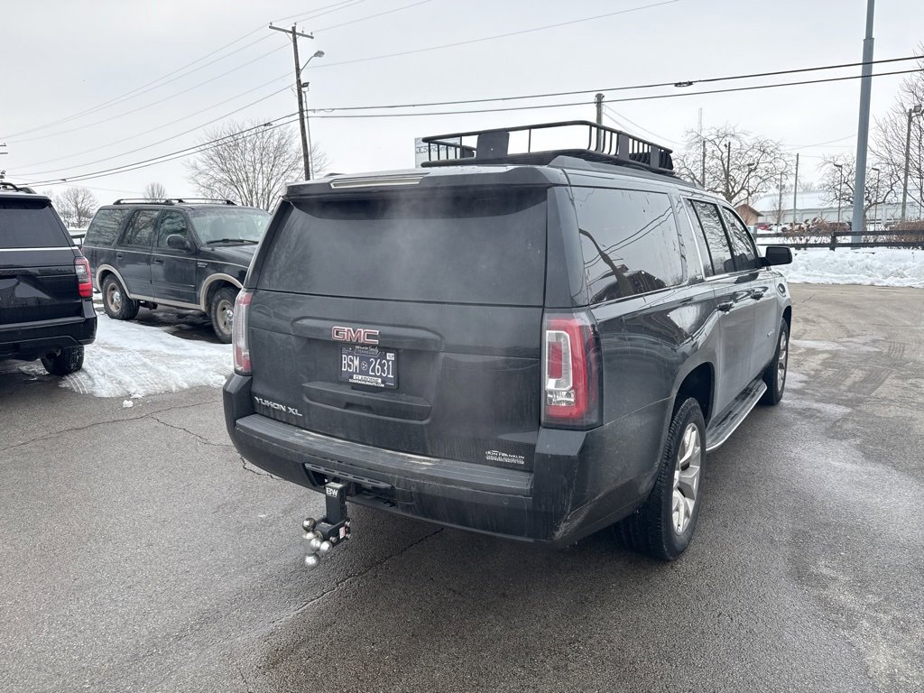 Used 2019 GMC Yukon XL SLT image 3