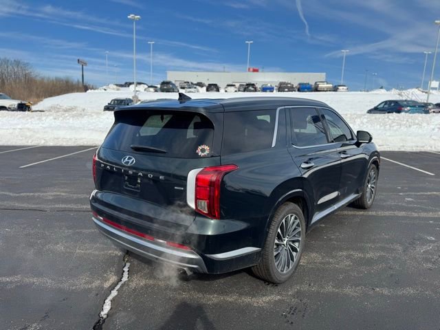 Used 2023 Hyundai Palisade Calligraphy image 3