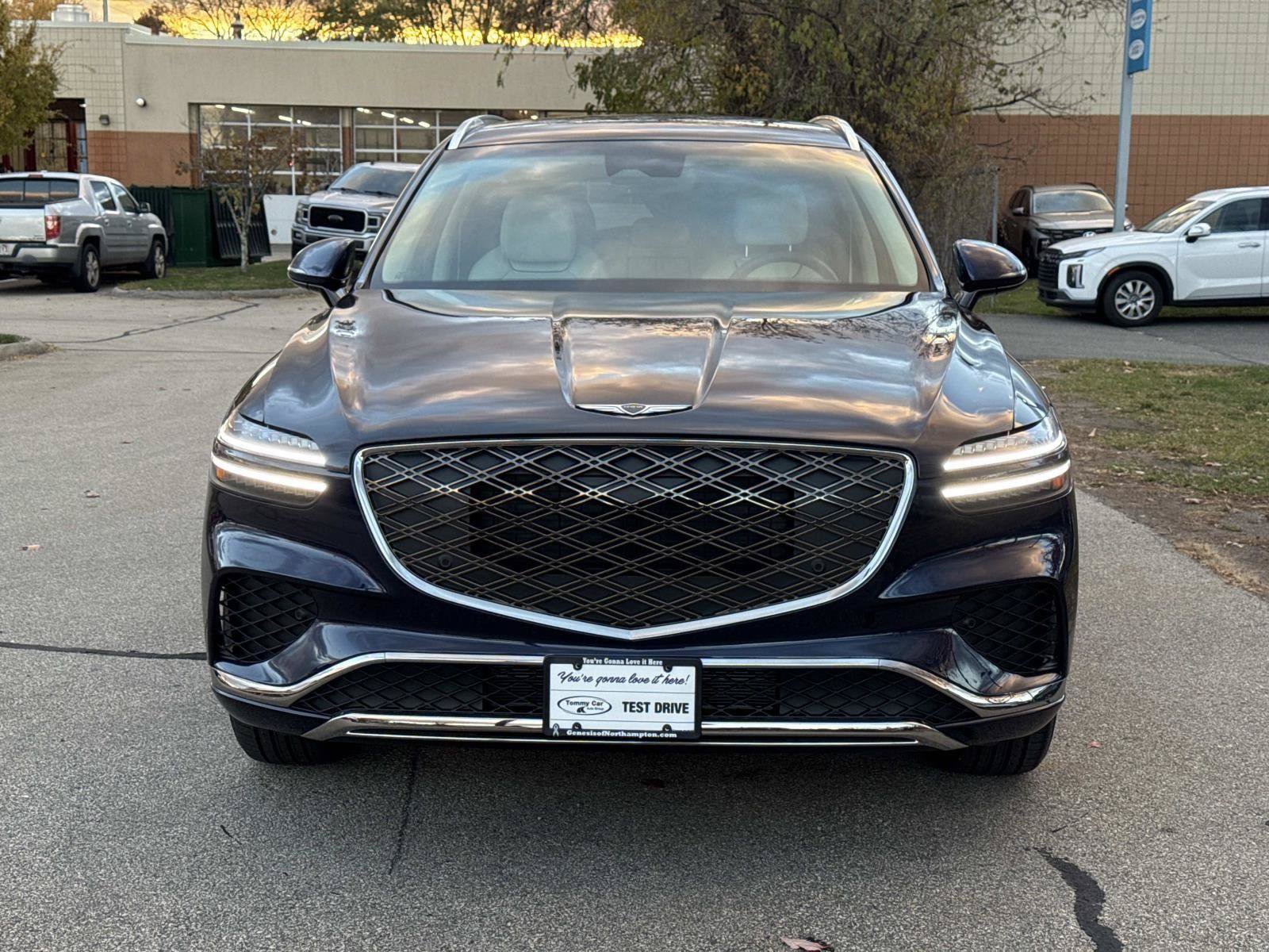 Used 2026 Genesis GV70 2.5T AWD/4WD image 2
