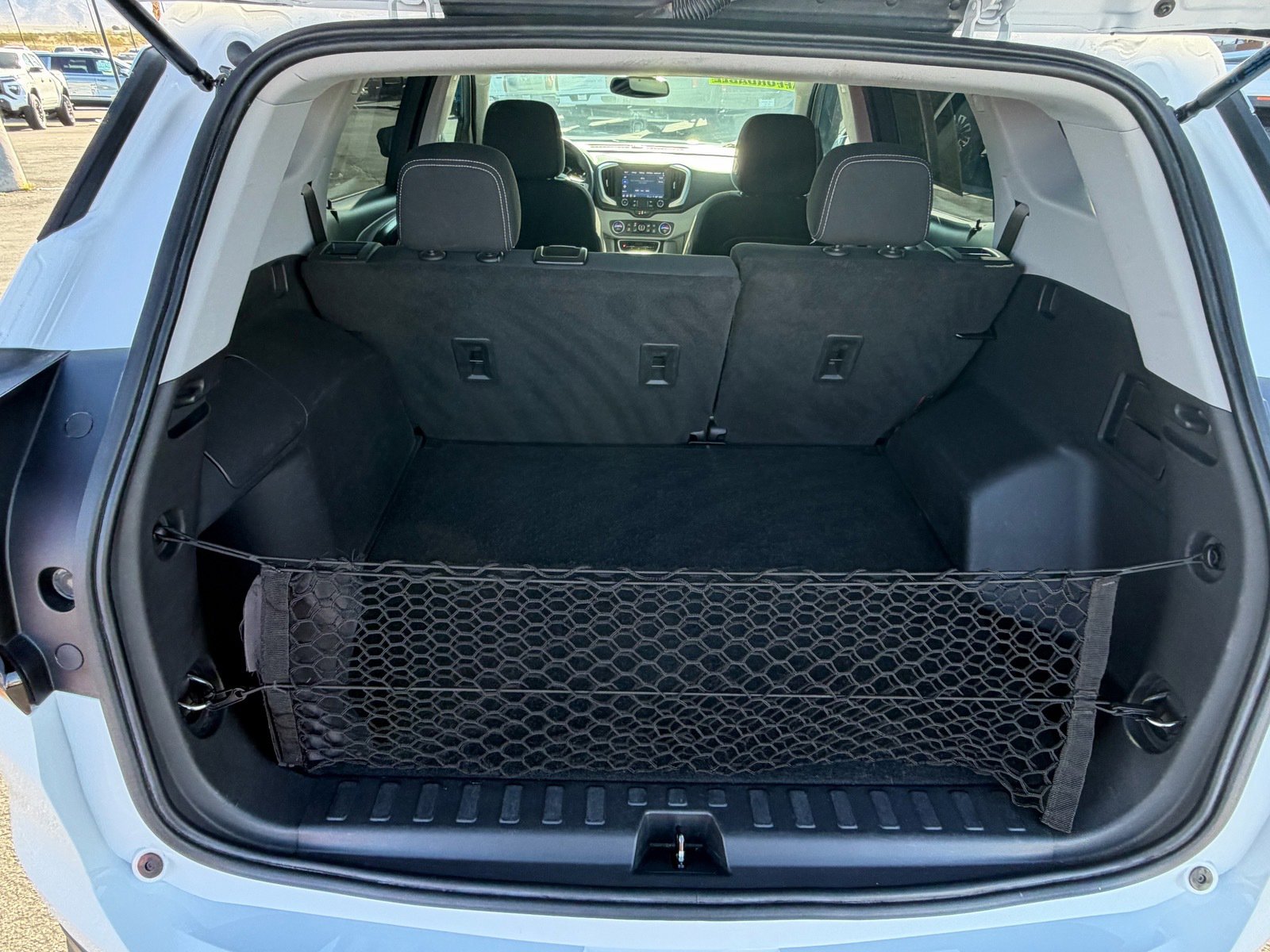 Used 2022 GMC Terrain SLE w/ Driver Convenience Package image 23