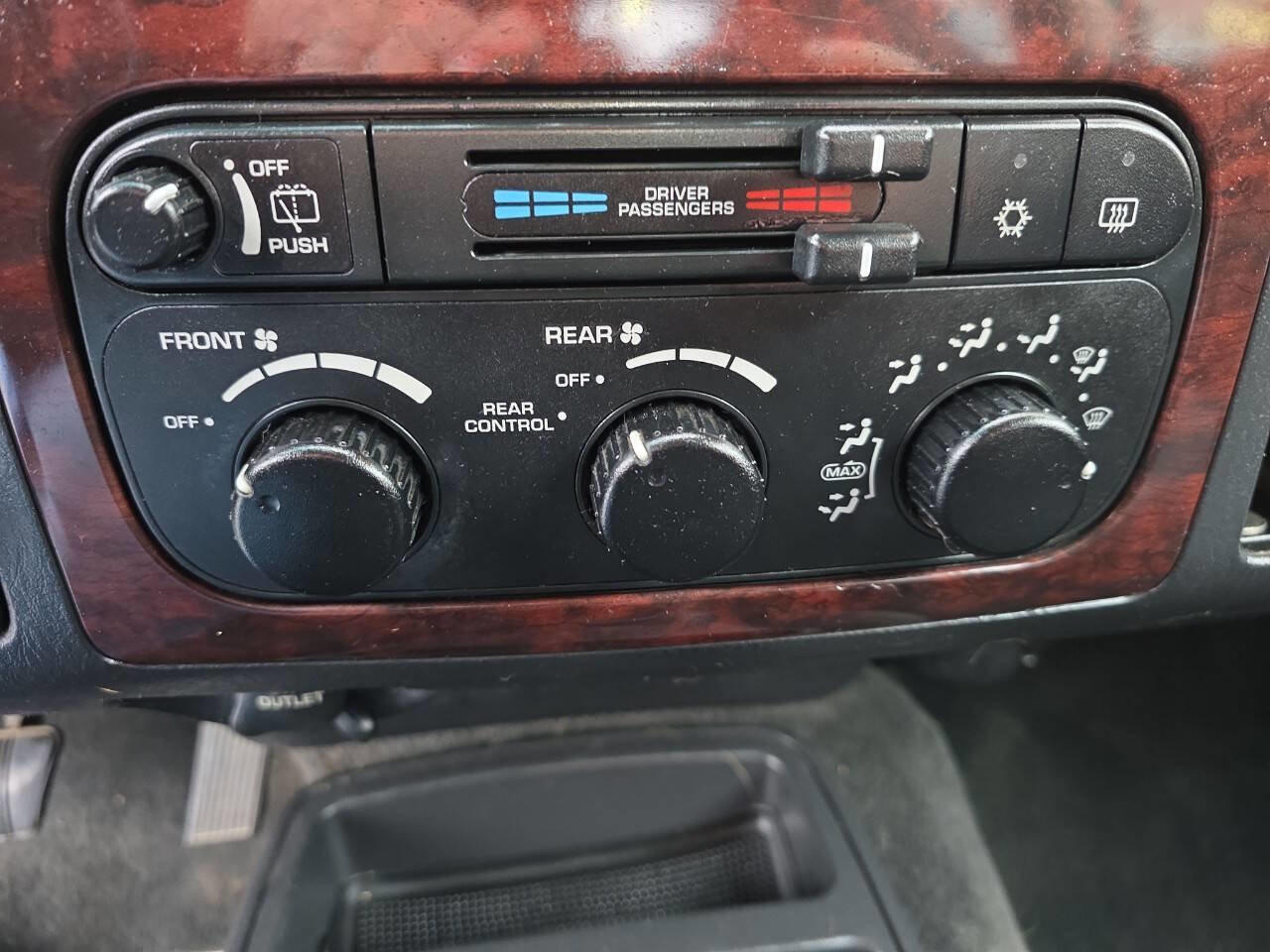 Used 2002 Dodge Durango SLT Plus image 27