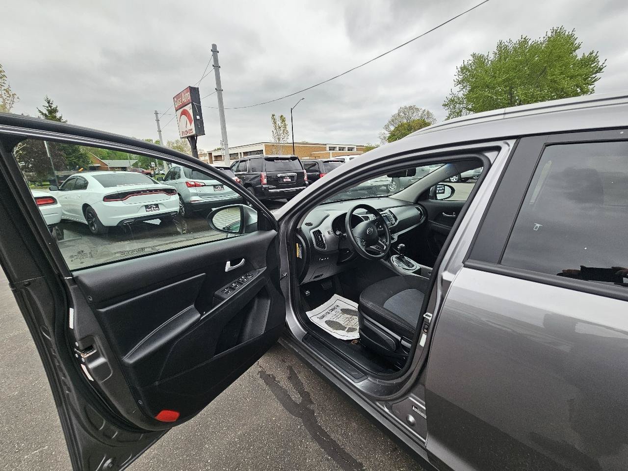 Used 2016 Kia Sportage LX w/ Option Group 017 AWD/4WD image 18