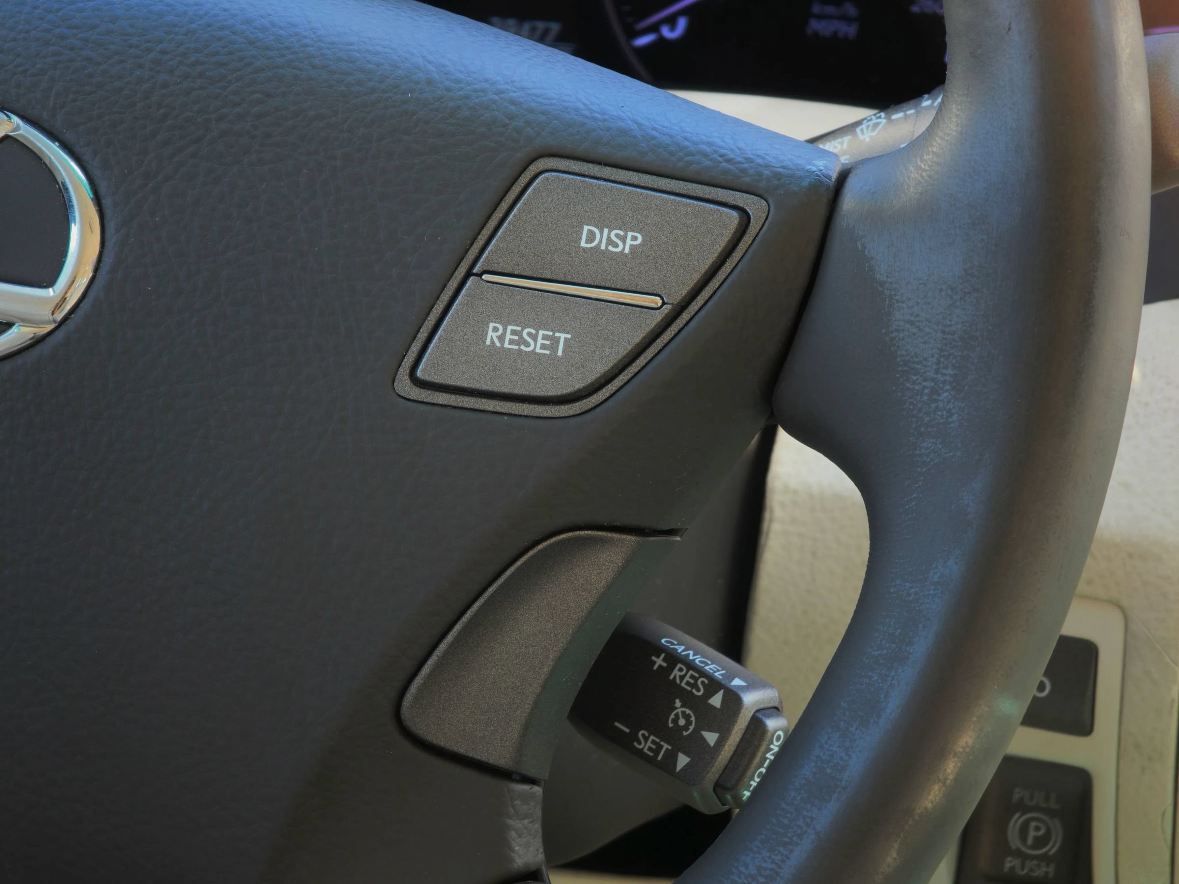 Used 2007 Lexus LS 460 w/ Comfort Pkg RWD image 20