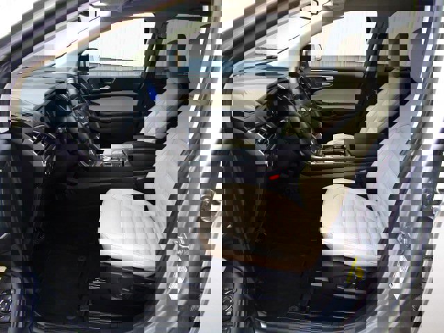 Used 2024 Ford Edge SEL image 11