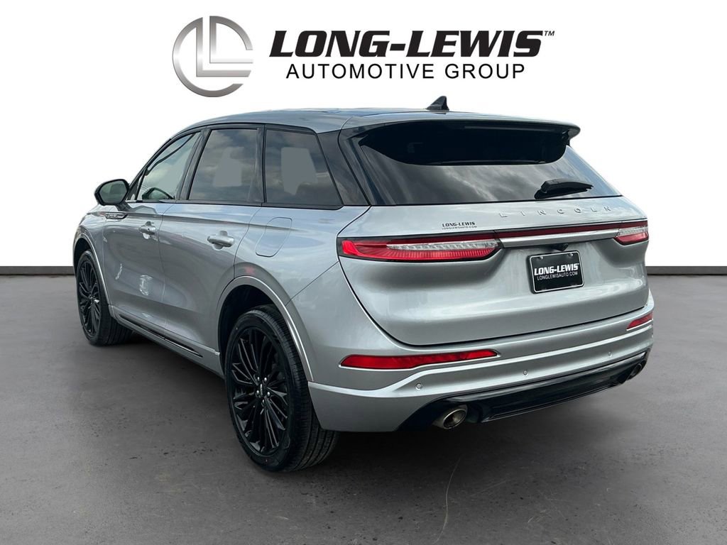 Certified 2024 Lincoln Corsair FWD w/ Equipment Group 101A image 4