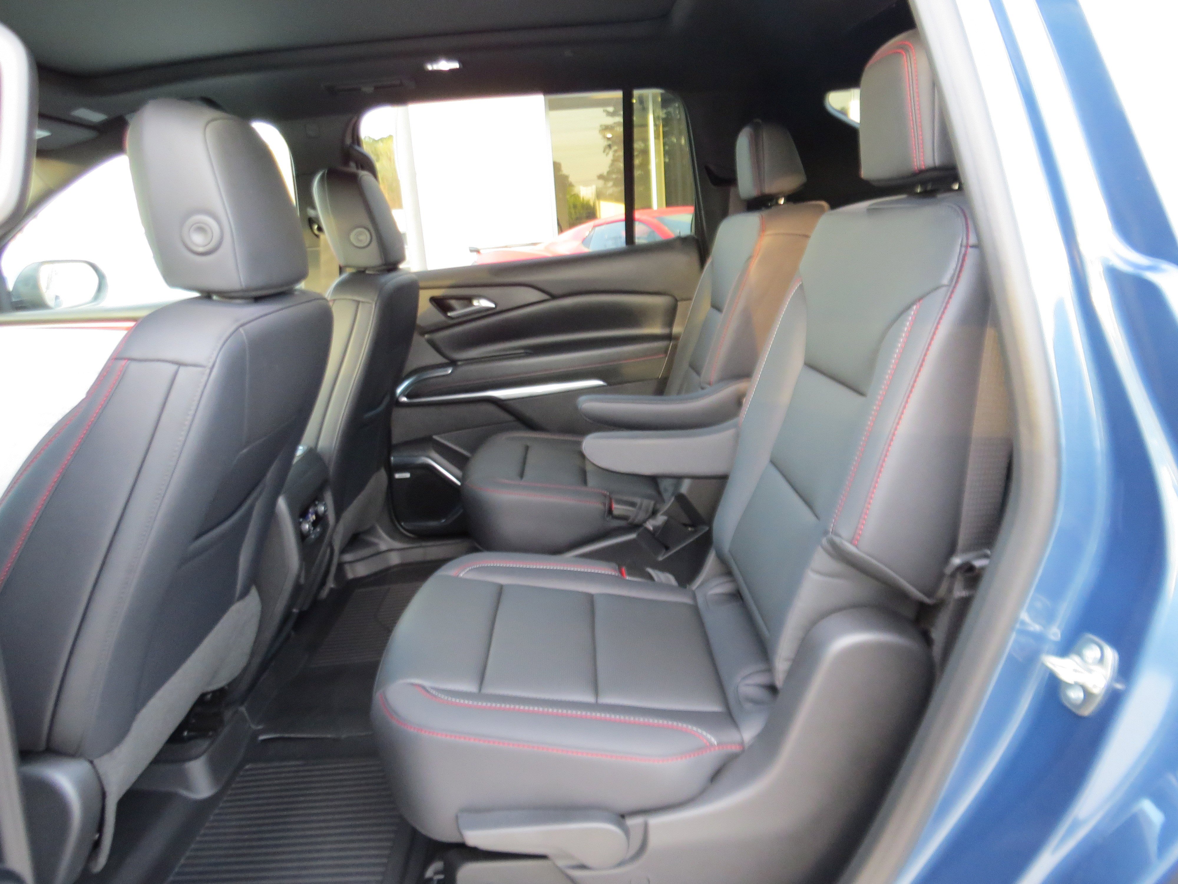 New 2026 Chevrolet Traverse Z71 AWD/4WD image 13