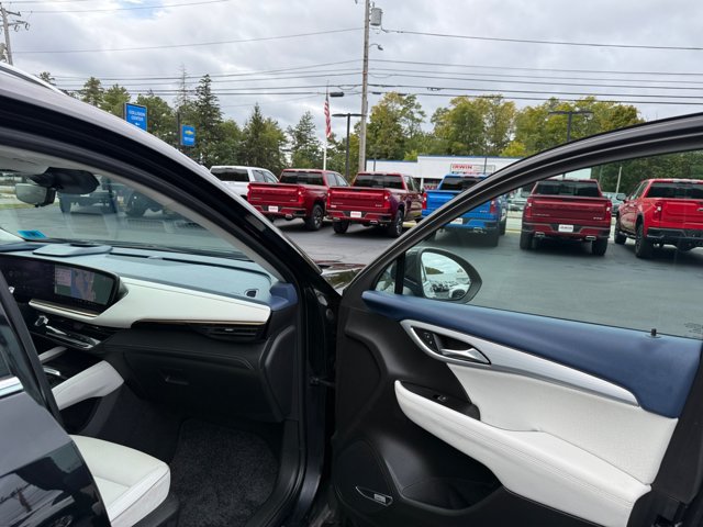 Certified 2024 Buick Envision Avenir AWD/4WD image 28