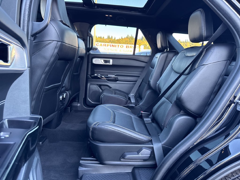 Used 2022 Ford Explorer ST w/ Equipment Group 401A AWD/4WD image 32