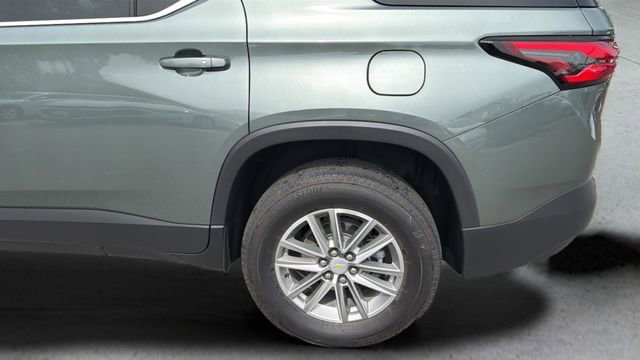 Used 2023 Chevrolet Traverse LT image 34