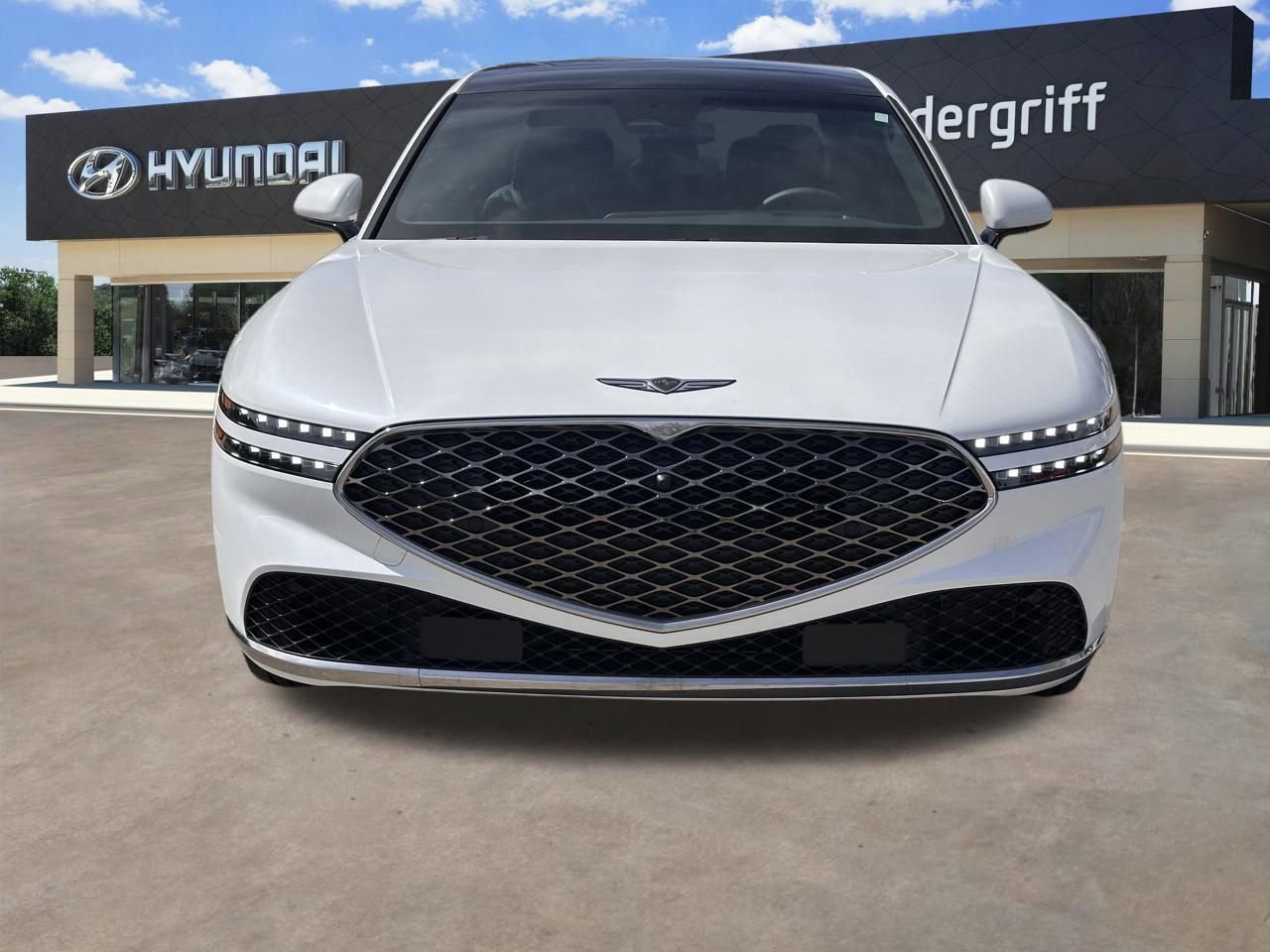 Used 2025 Genesis G90 3.5T image 5