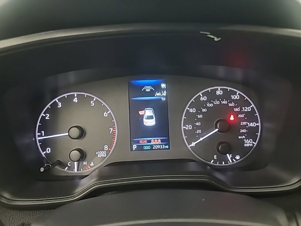Used 2025 Toyota Corolla LE image 29