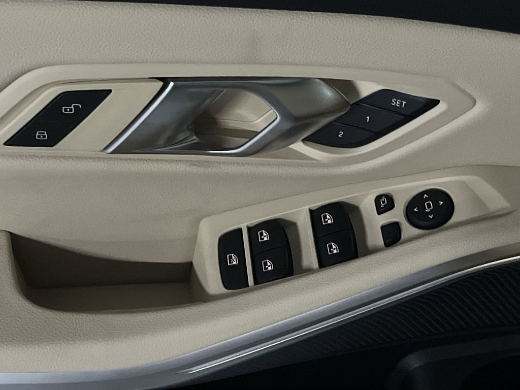 New 2025 BMW 330i xDrive Sedan w/ Convenience Package image 13