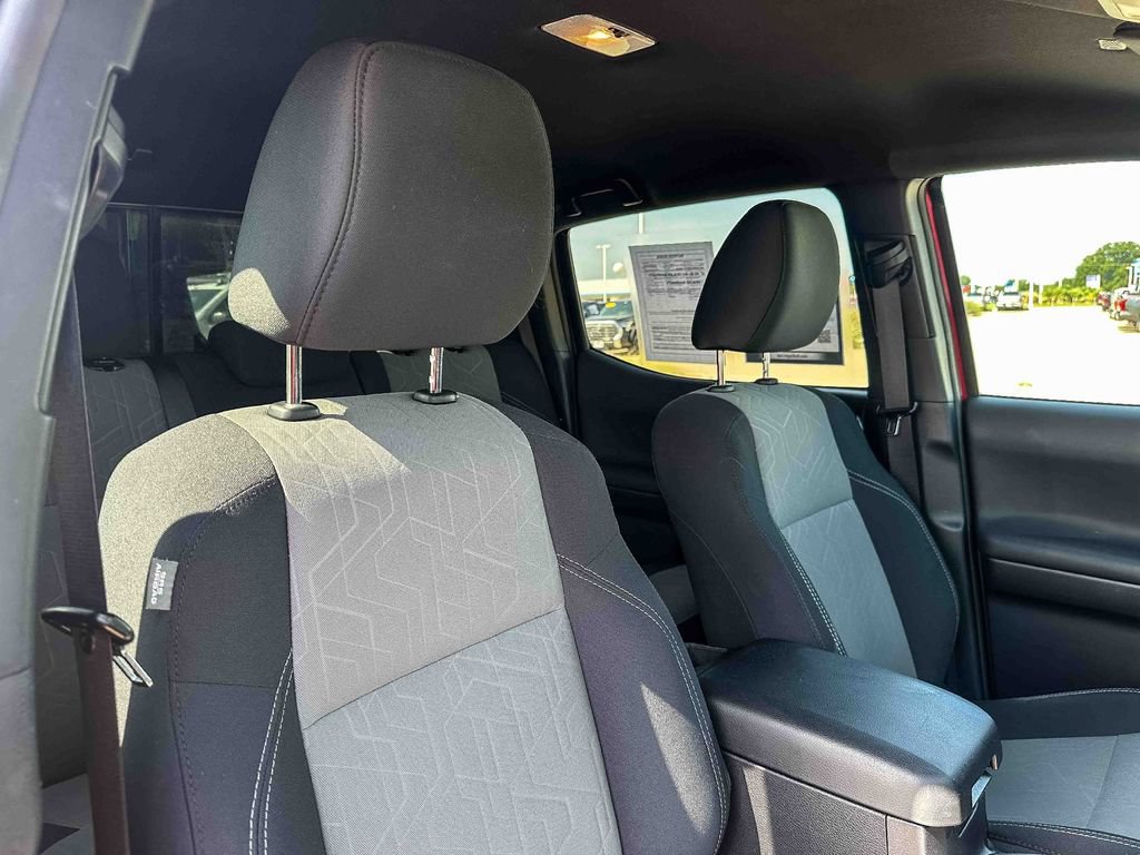 Used 2021 Toyota Tacoma TRD Sport AWD/4WD image 22