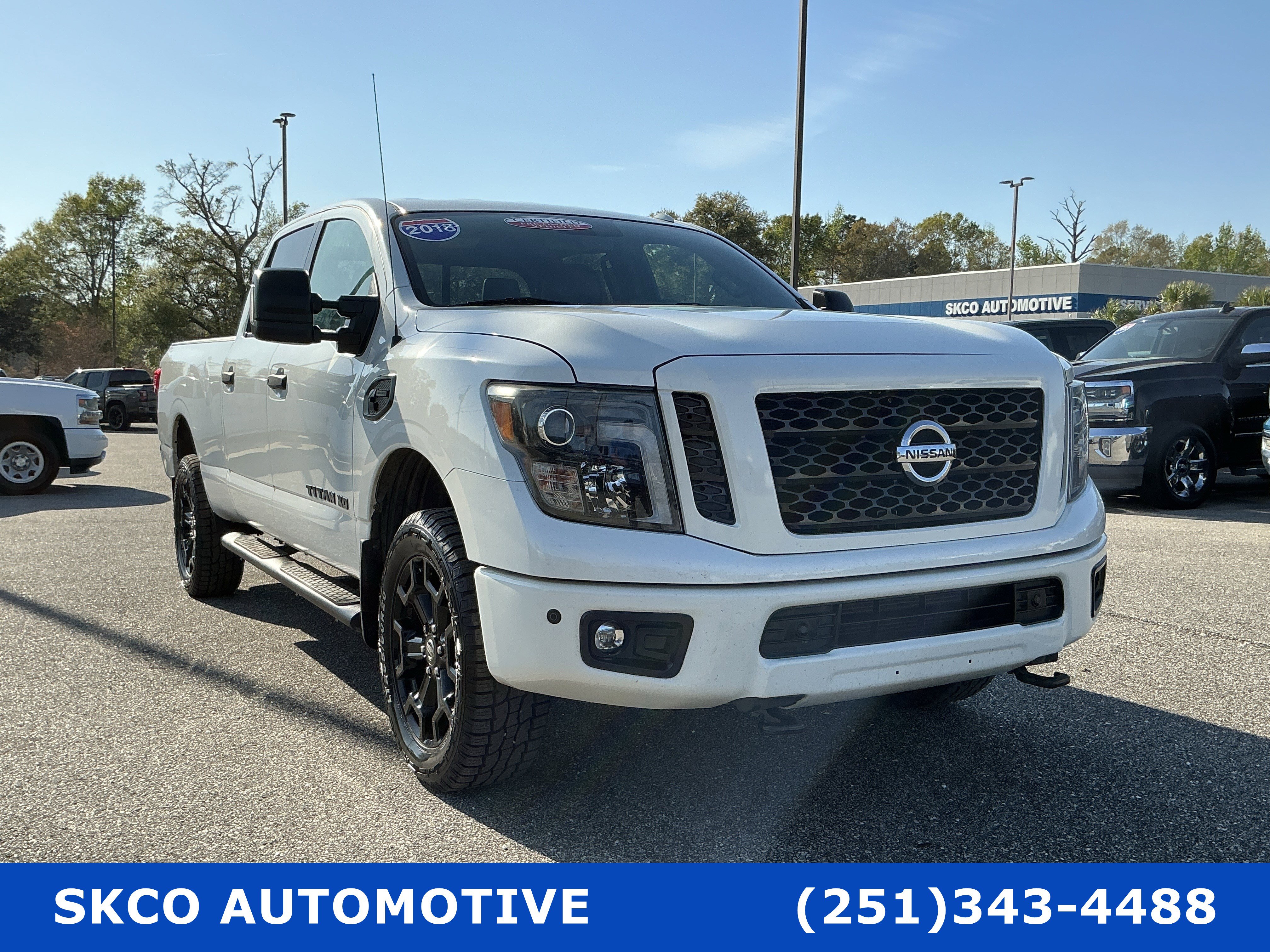 Used 2018 Nissan Titan SL w/ Midnight Edition image 7