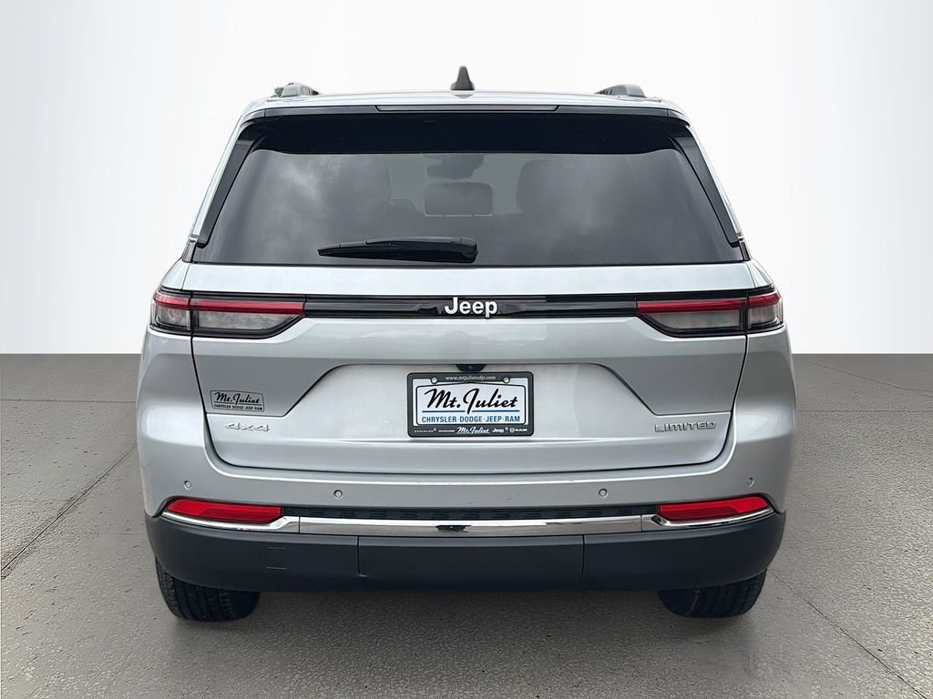Used 2024 Jeep Grand Cherokee Limited image 5