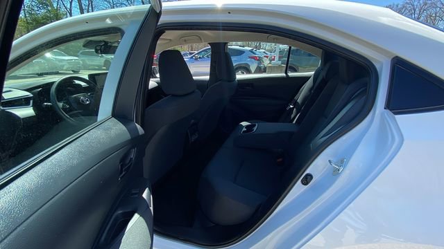 Used 2025 Toyota Corolla LE FWD image 31