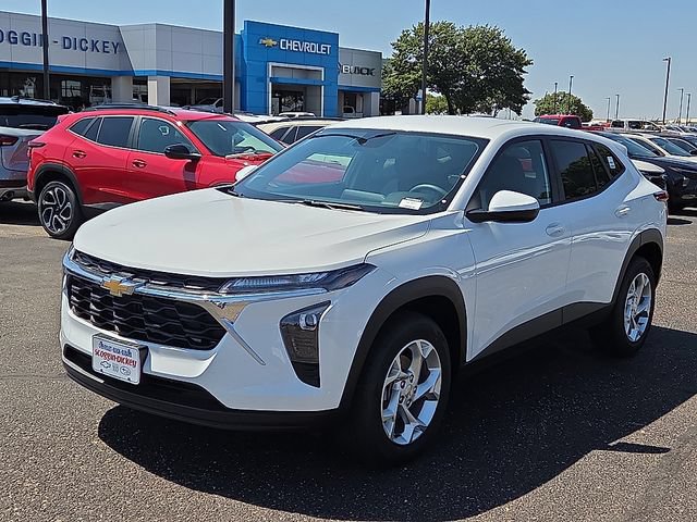 New 2026 Chevrolet Trax LS w/ LS Convenience Package