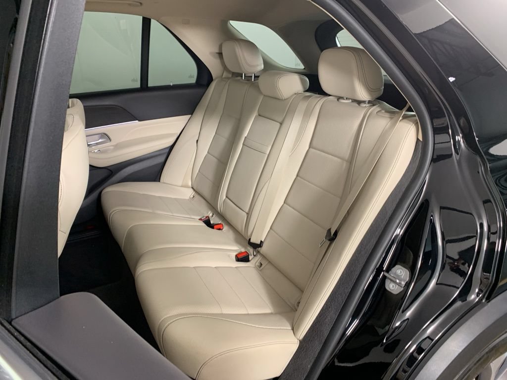 Used 2020 Mercedes-Benz GLE 350 4MATIC w/ Premium Package image 22