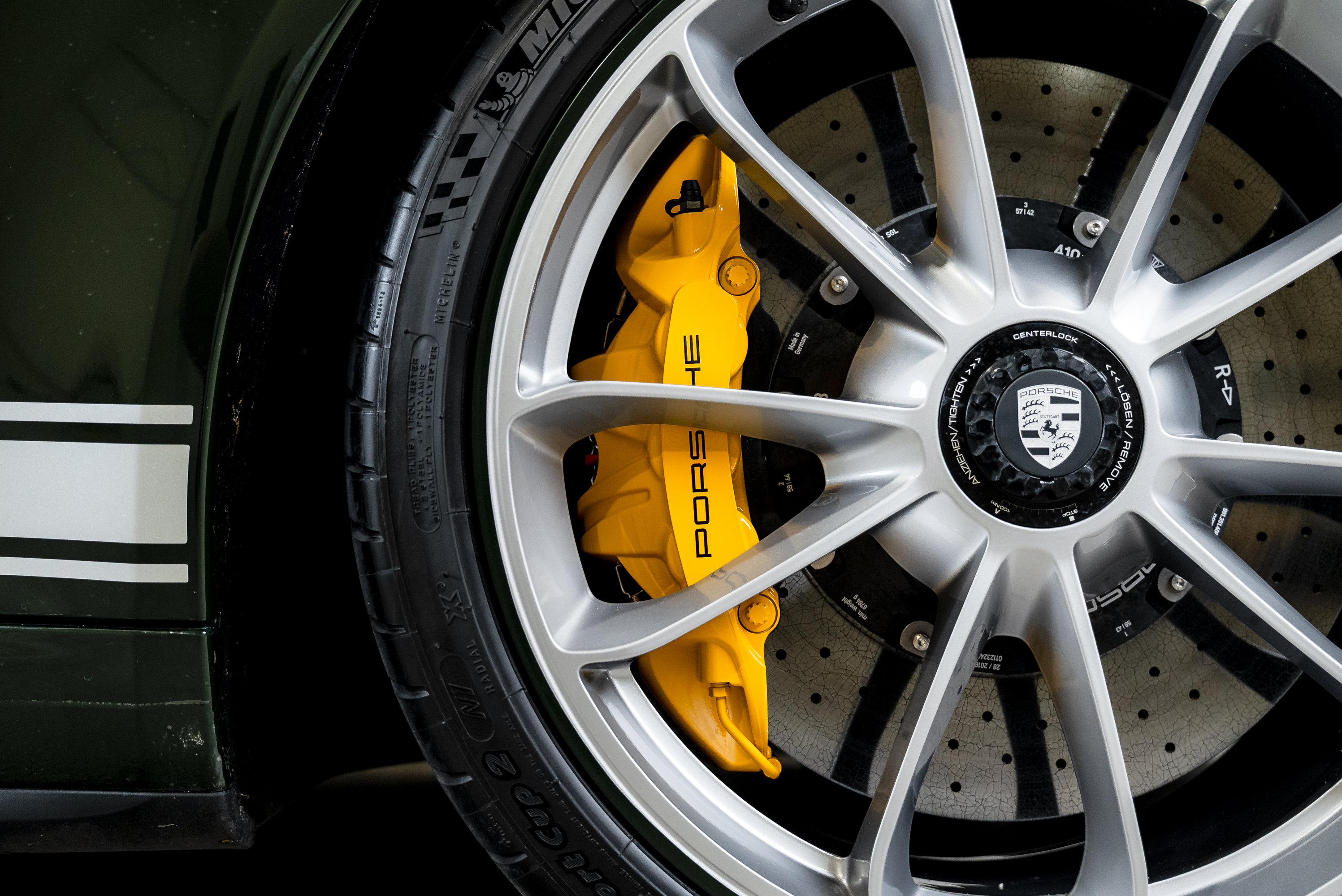 Used 2018 Porsche 911 GT3 RWD image 9