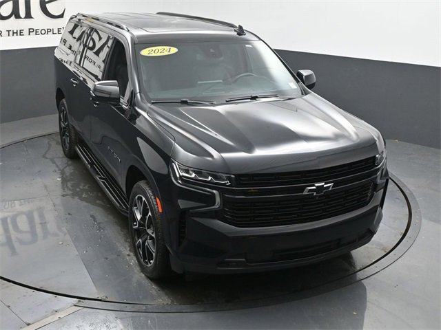 Used 2024 Chevrolet Suburban RST w/ Luxury Package image 50
