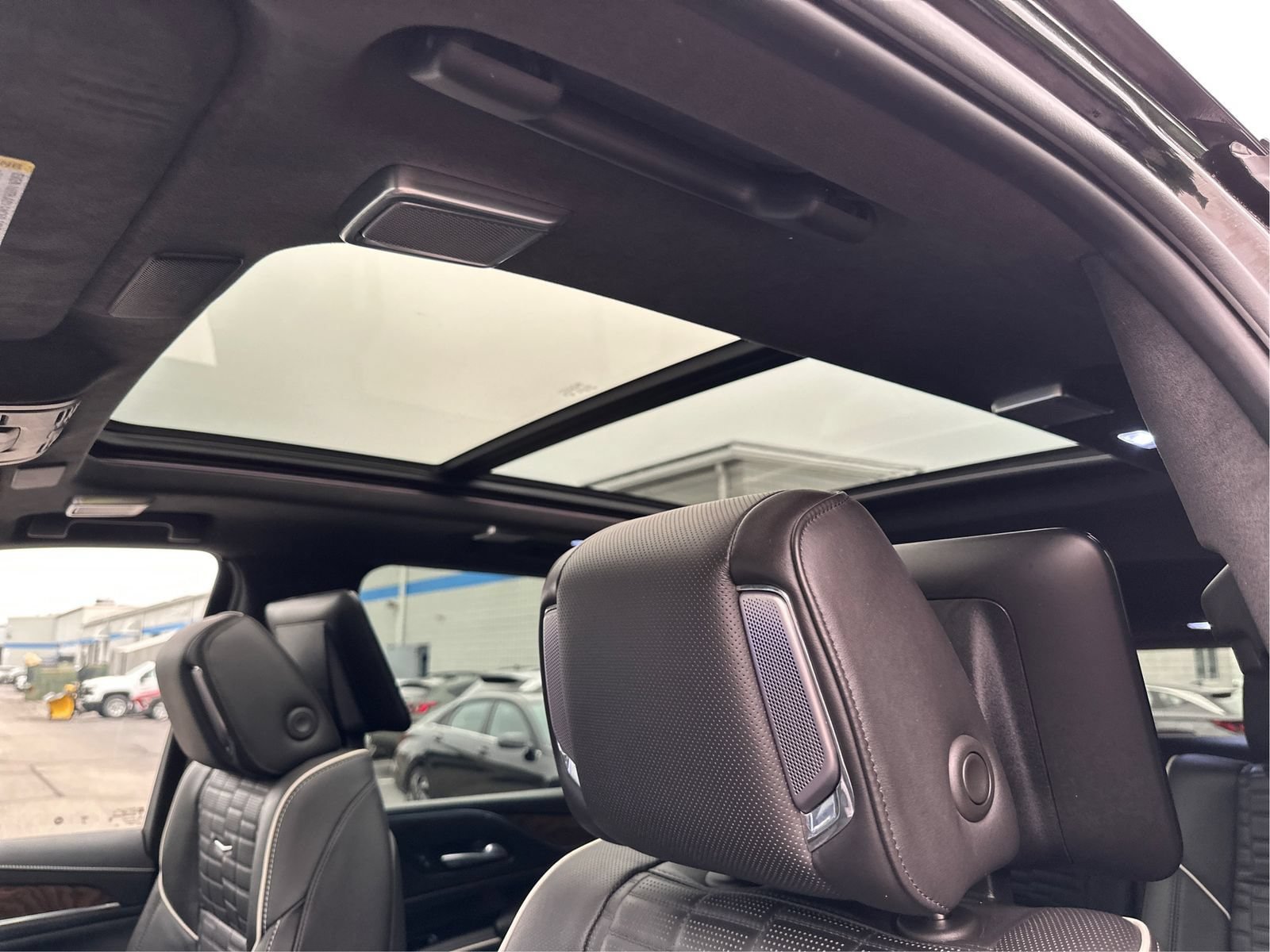 Certified 2023 Cadillac Escalade Sport Platinum w/ LPO, Floor Liner Package AWD/4WD image 12