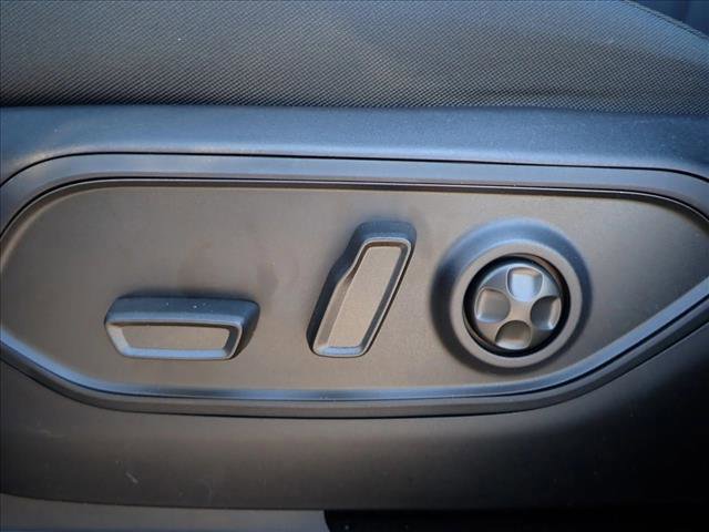 New 2025 Jeep Grand Cherokee Laredo X w/ Luxury Tech Group I image 13