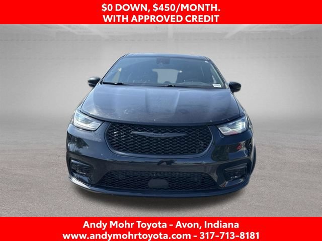 Used 2024 Chrysler Pacifica Limited FWD image 3