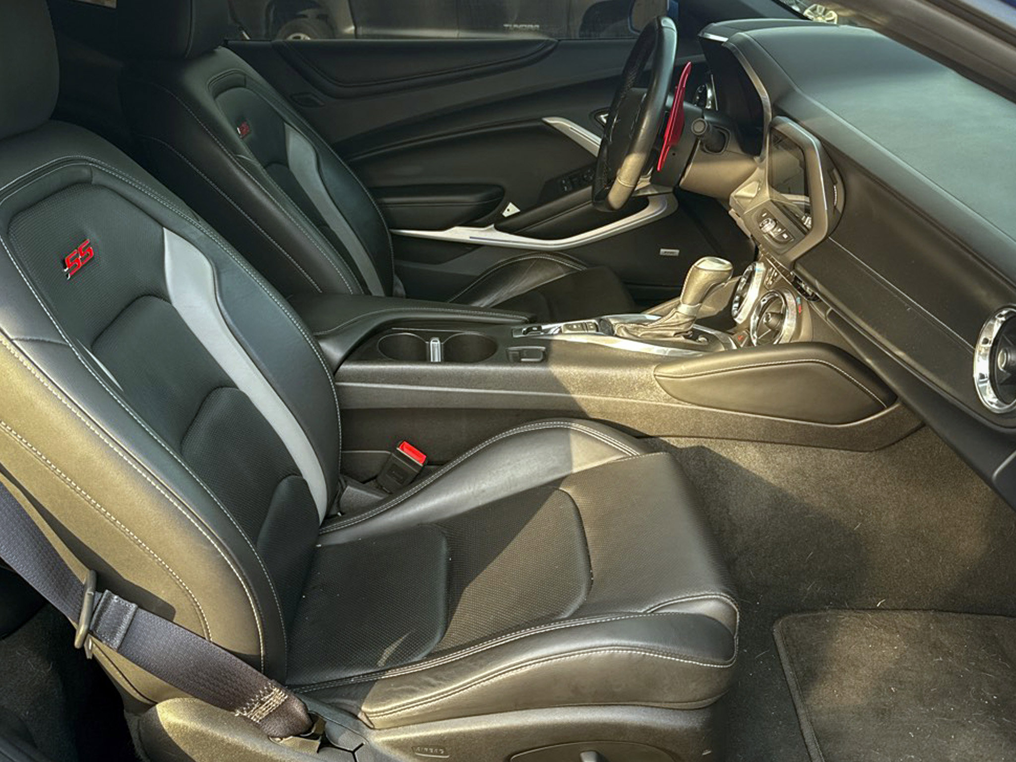 Used 2016 Chevrolet Camaro SS image 30