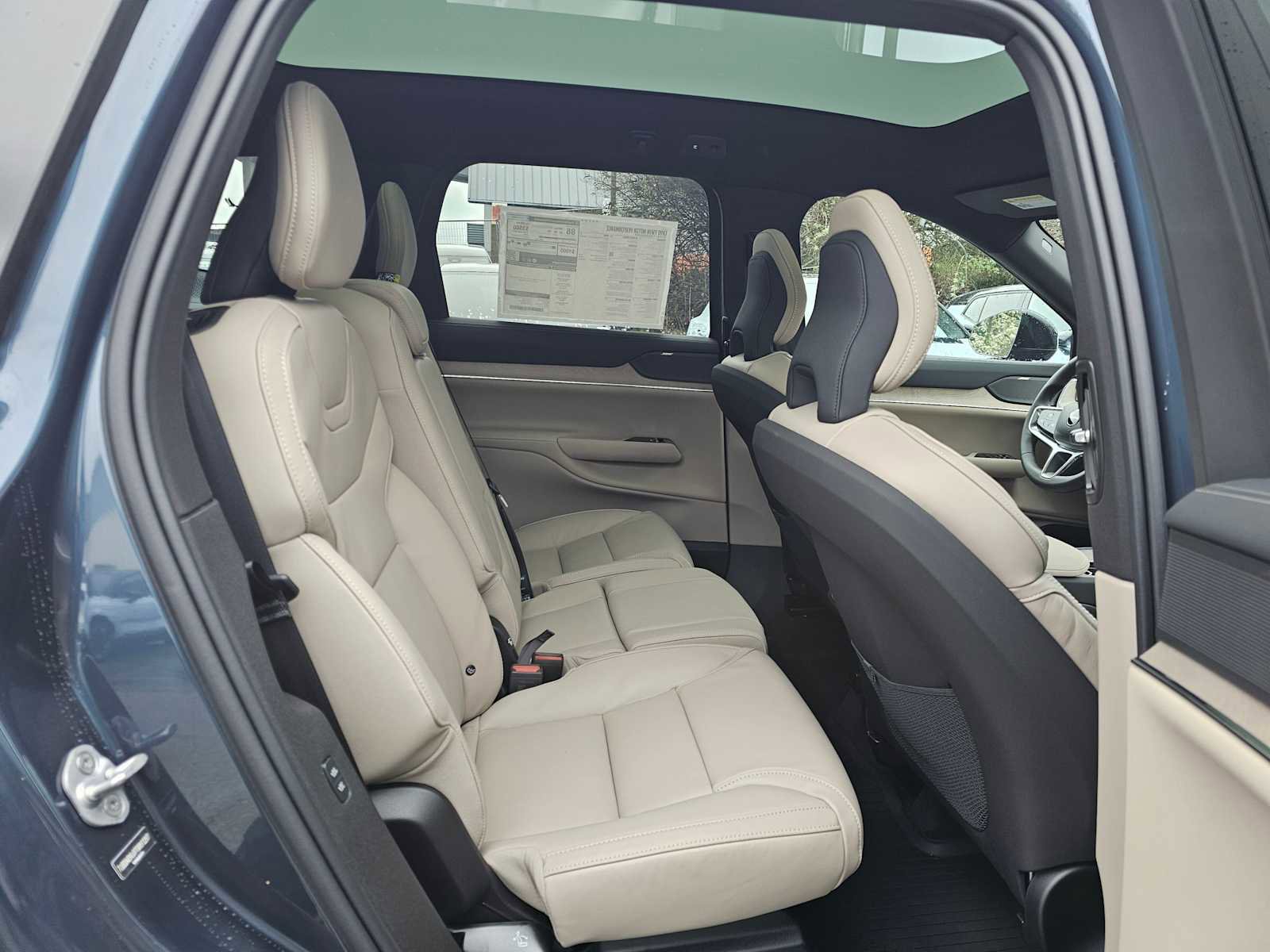 New 2026 Volvo EX90 Ultra image 13