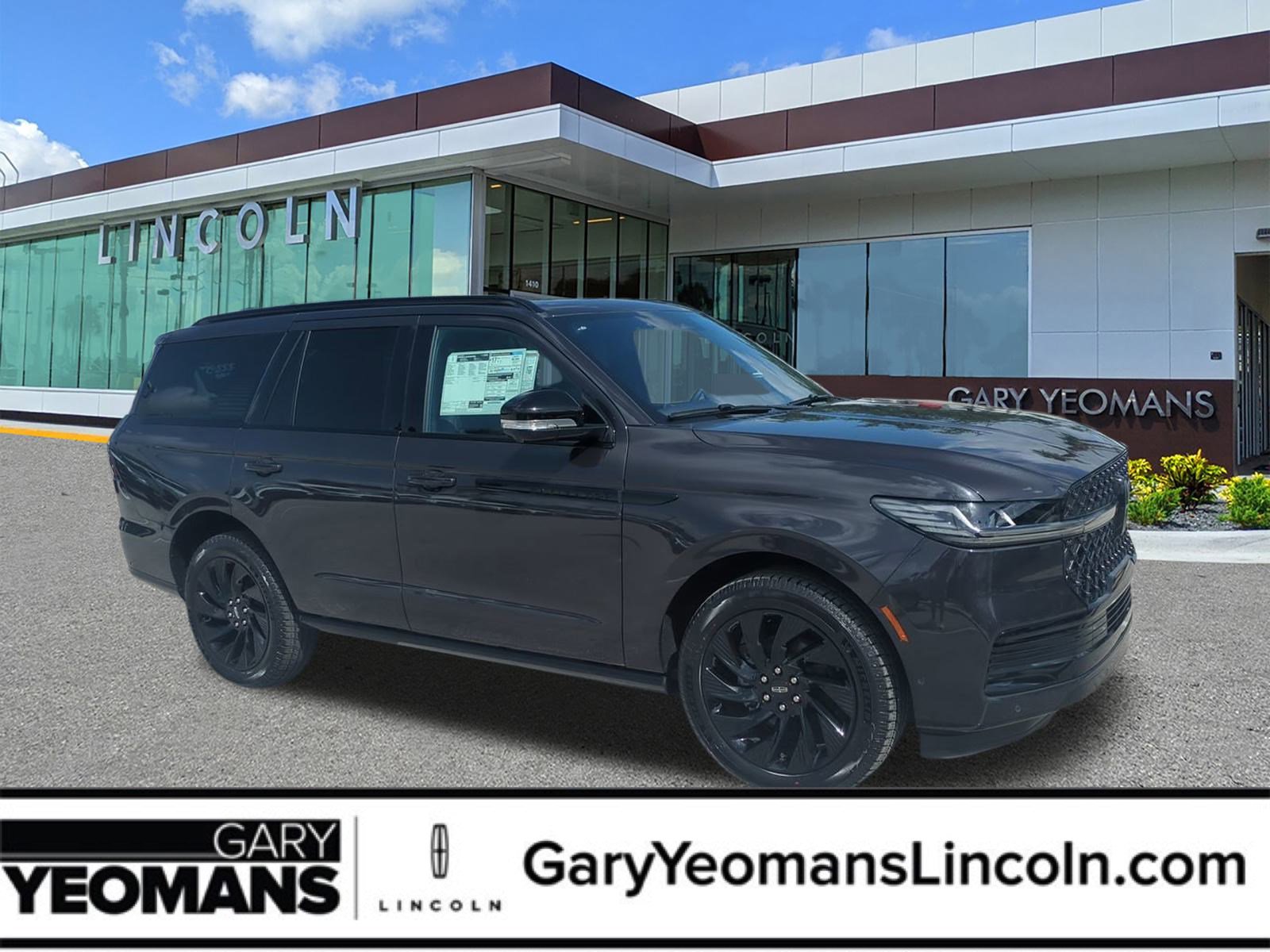 New 2025 Lincoln Navigator Reserve w/ Jet Appearance Package