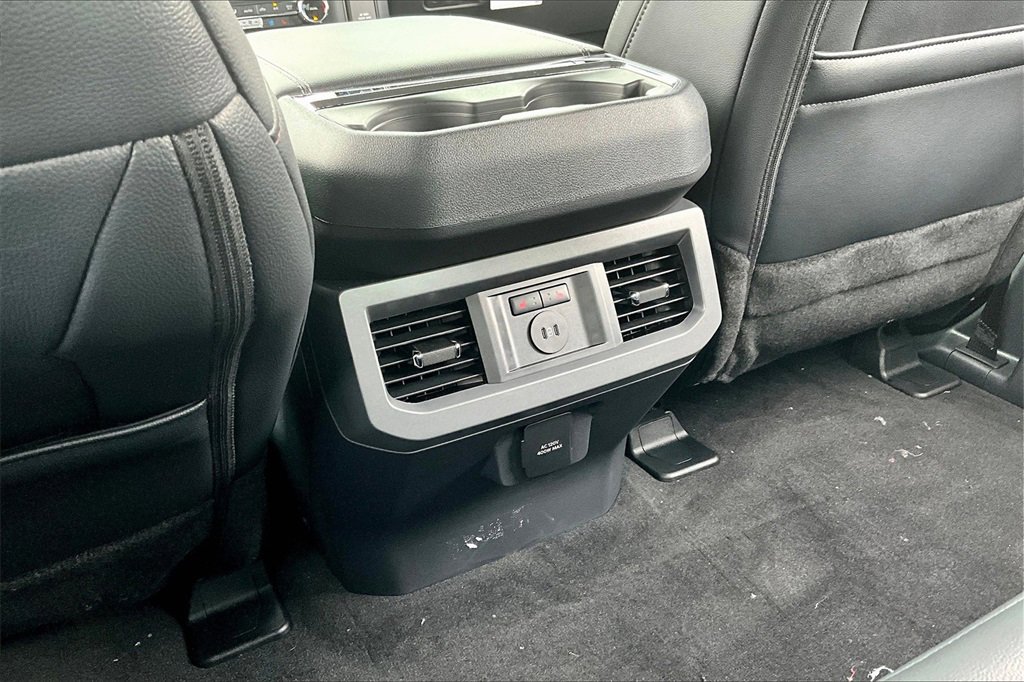 New 2026 Ford F250 Lariat w/ Chrome Package image 18