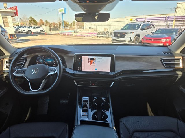 Used 2024 Volkswagen Atlas SE image 24