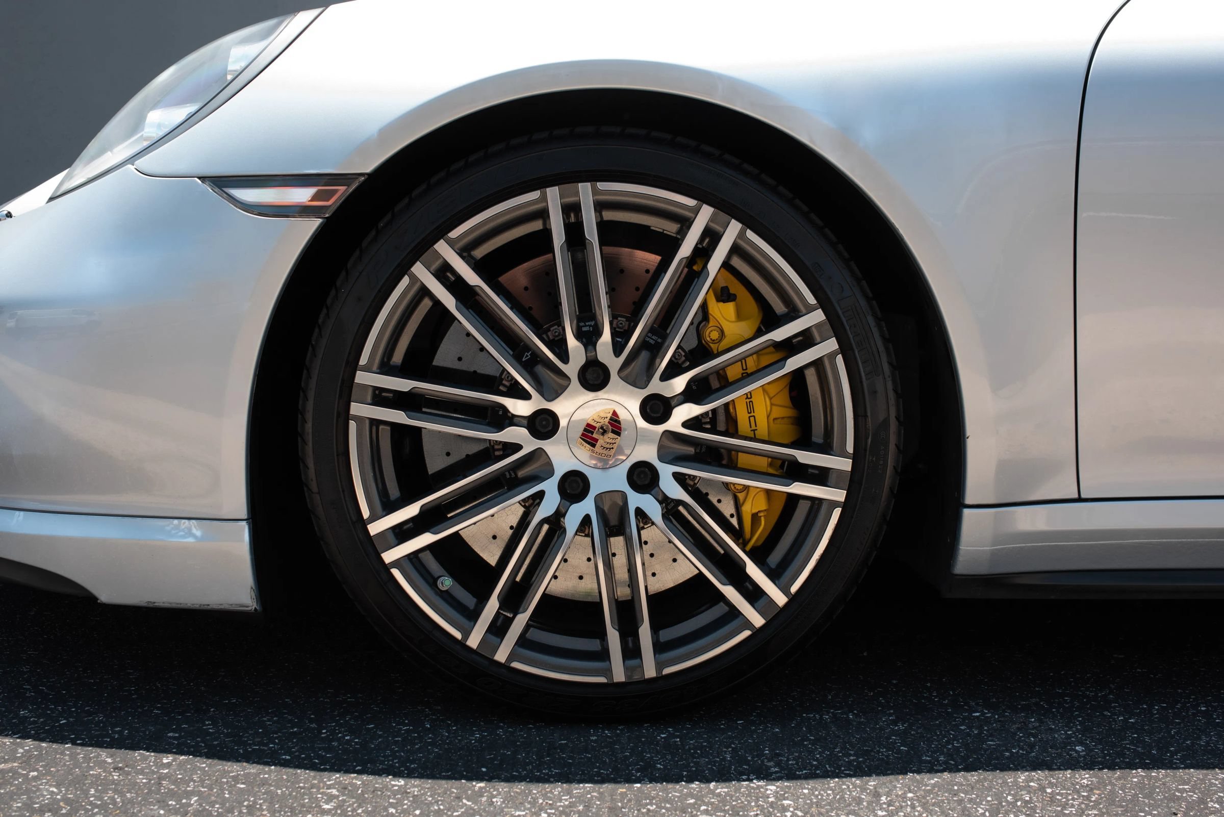 Used 2014 Porsche 911 Turbo S AWD/4WD image 44