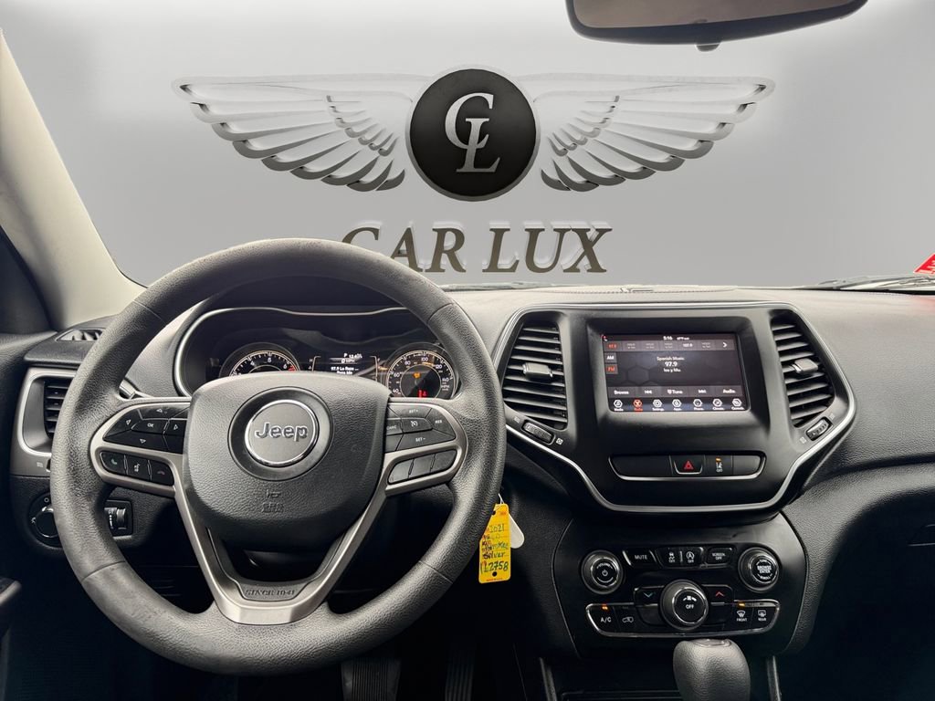 Used 2021 Jeep Cherokee Latitude image 10