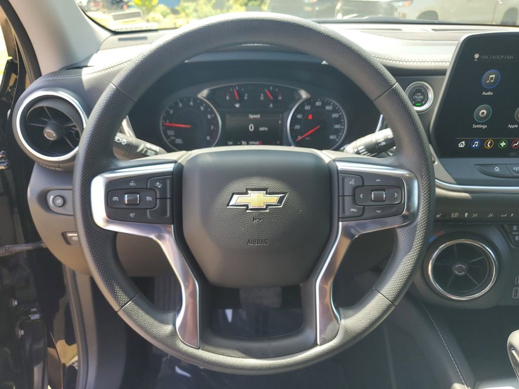 Used 2025 Chevrolet Blazer LT FWD image 27