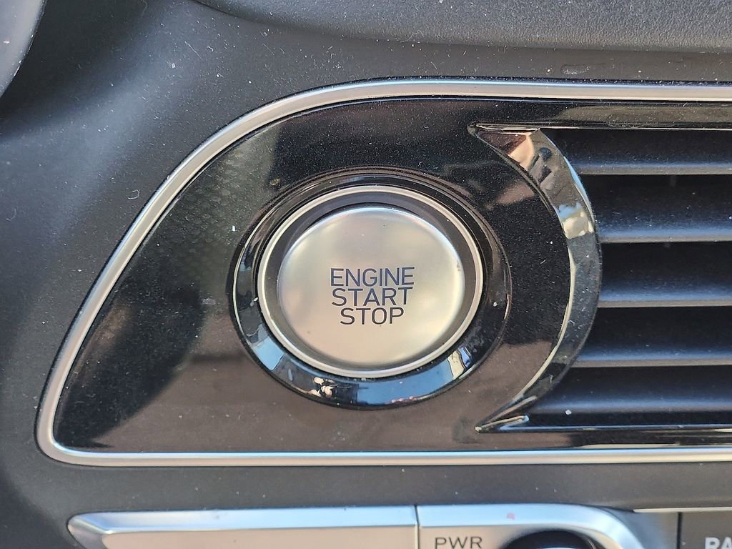 Used 2019 Genesis G70 3.3T Advanced w/ Elite Package image 26