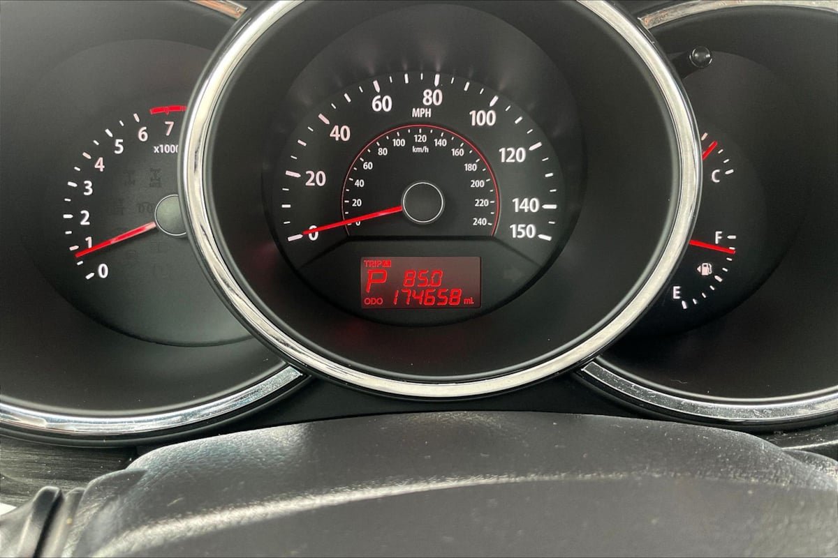 Used 2011 Kia Sorento 2WD w/ Convenience Pkg image 11