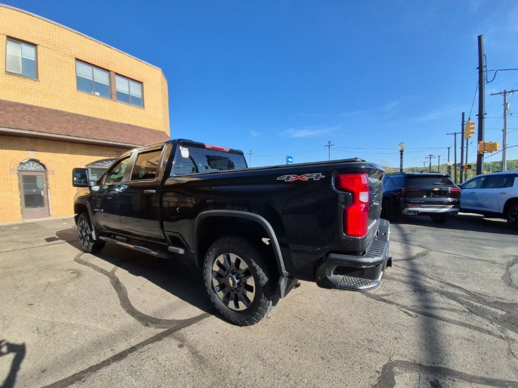 Used 2021 Chevrolet Silverado 2500 Custom w/ Custom Value Package AWD/4WD image 5